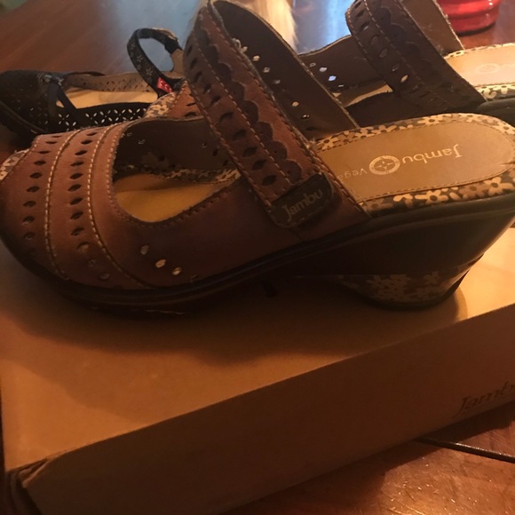 Jambi shoes - Picture 2 of 4